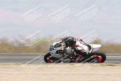 media/Apr-20-2025-CVMA (Sun) [[39090e8767]]/Race 9-Formula LW Twins Shootout/